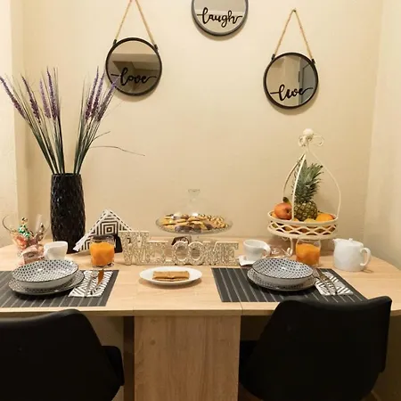 Vivi 's Appartement Tríkala
